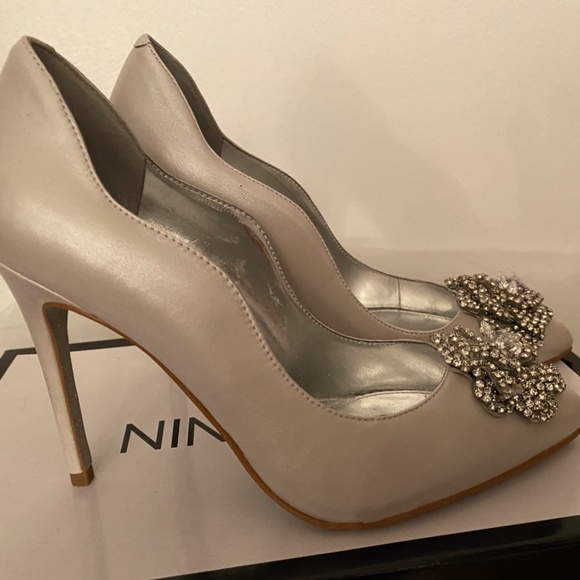 Nine West Silver Metallic Leather Heels - Picture 2 of 4